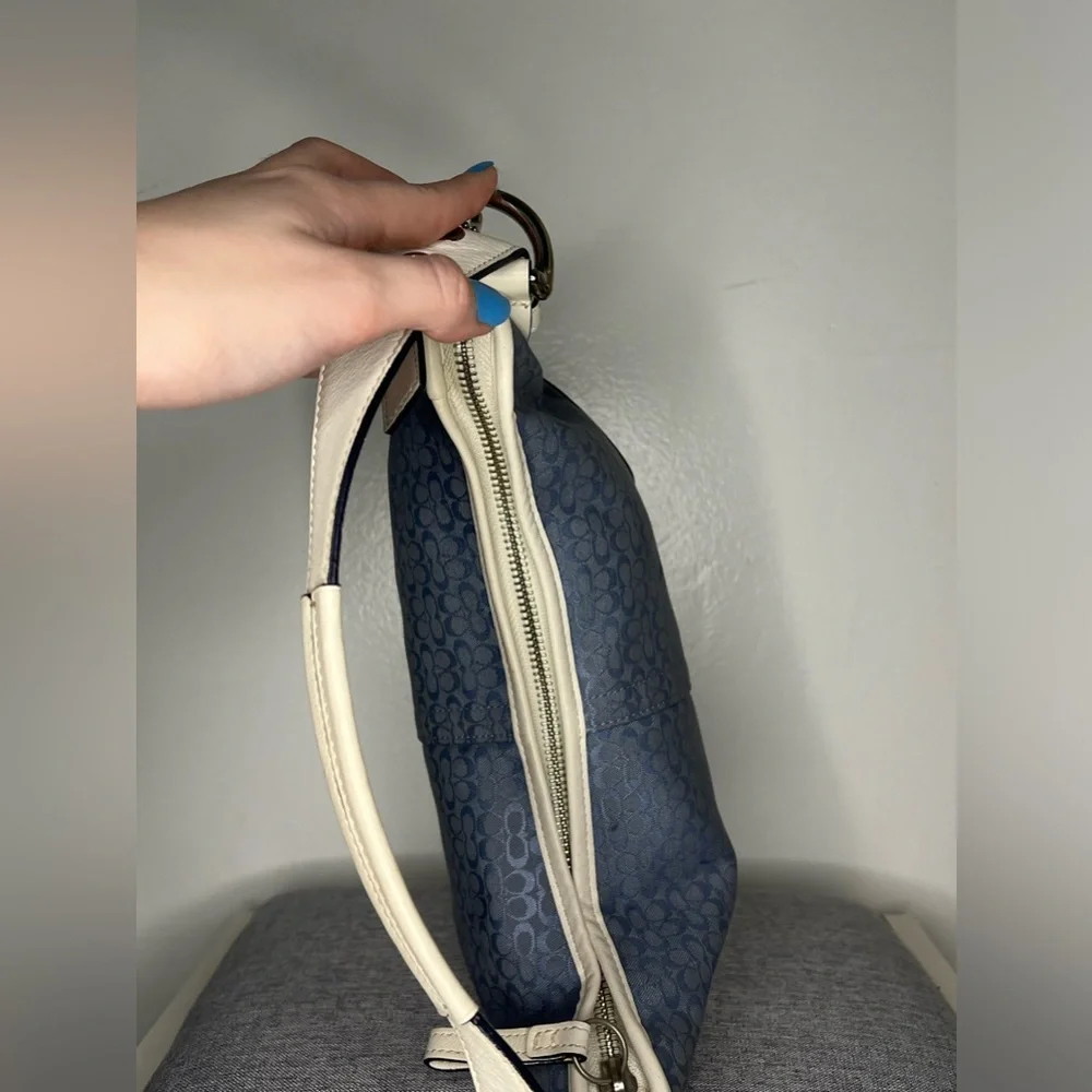 Sold Coach Icy Blue Hobo Bag EUC (Rare) - Picture 7 of 9